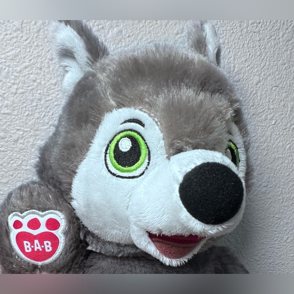 Build-A-Bear Wiley the Wolf 16" Gray Plush Great Wolf Lodge BAB w/Shirt & Shorts - Picture 12 of 12